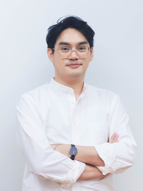 employee image